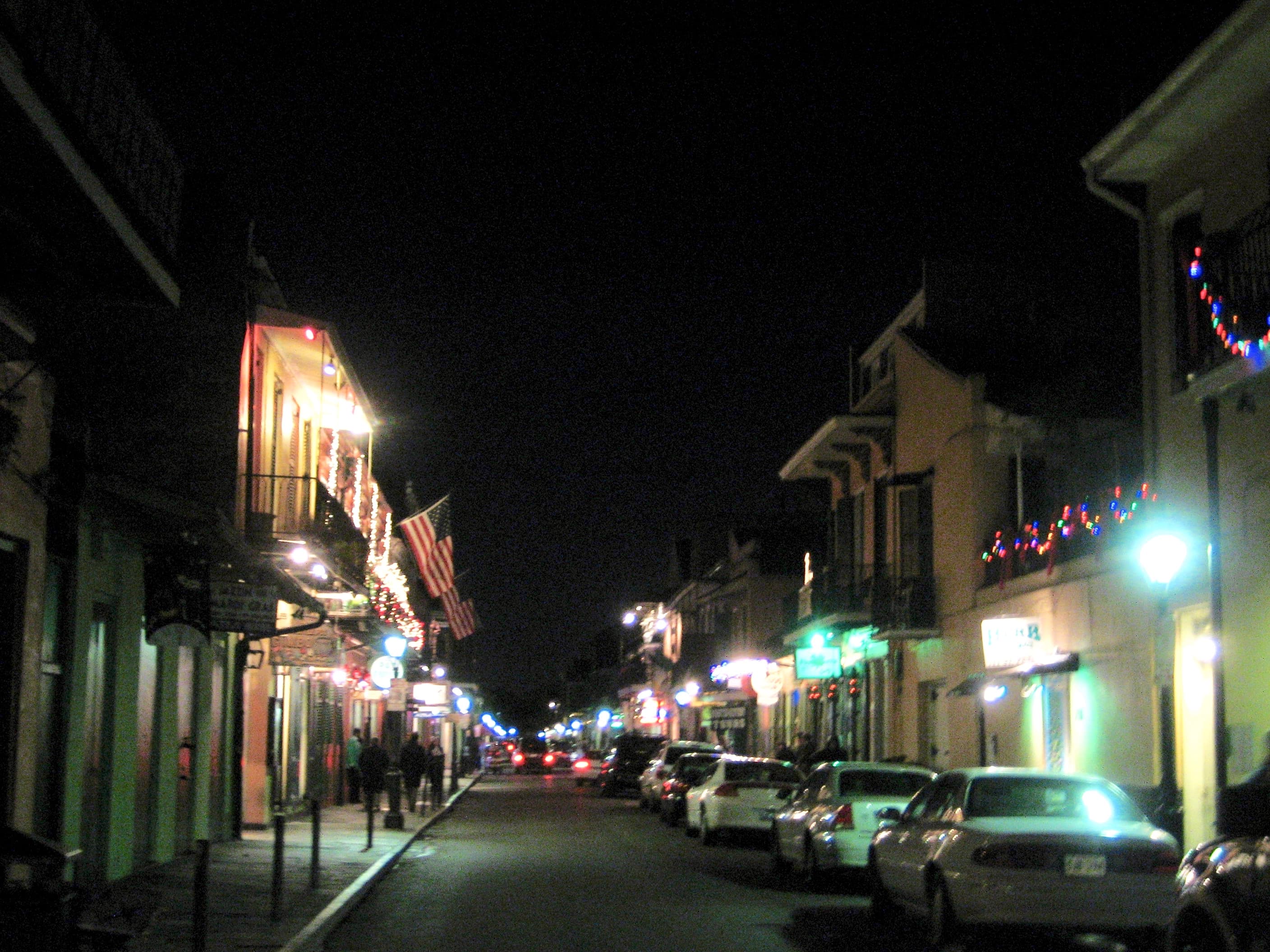 Cemetery and Ghost BYOB Bus Tour in New Orleans